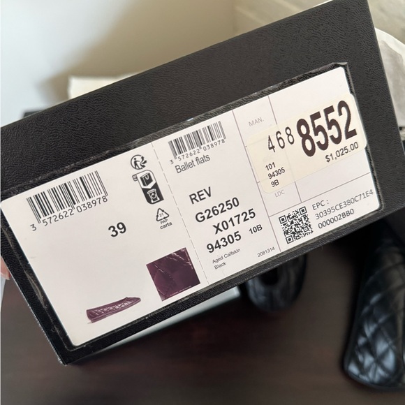 Chanel Black Quilted Ballet Flats - New and Never Been Worn - 39 - Picture 6 of 8